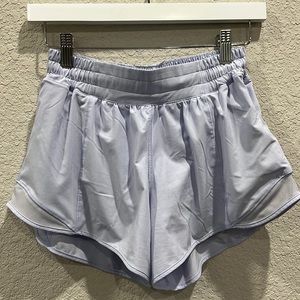 Lululemon Hotty Hot Low-Rise Lined Short 4”